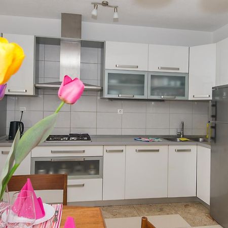 Apartments Marieta Makarska Exterior foto